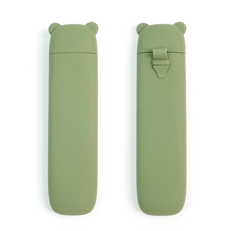 Silicone bear cutlery box